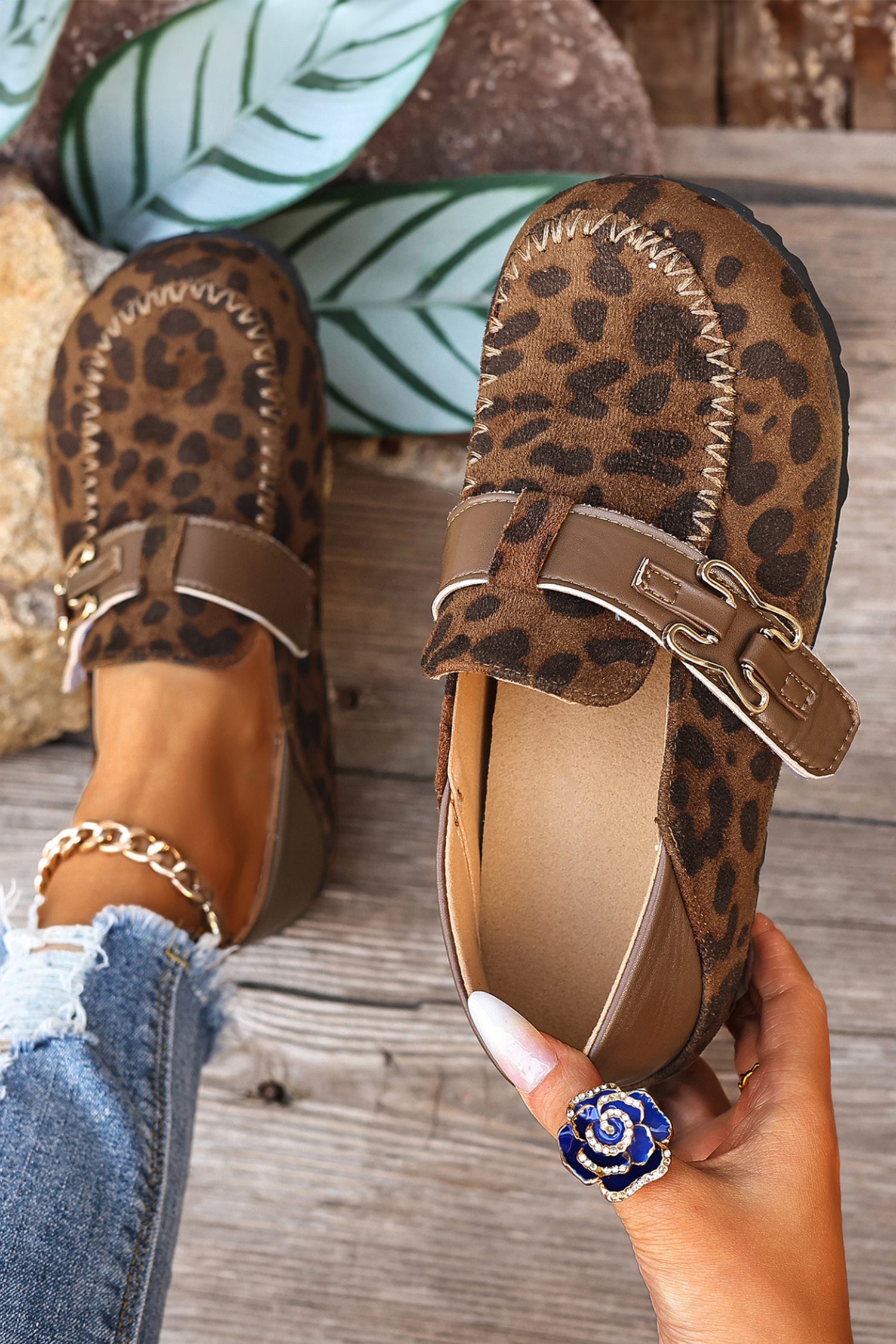 Khaki Faux Suede PU Leather Patchwork Retro Buckle Slip On Shoes - Image 4