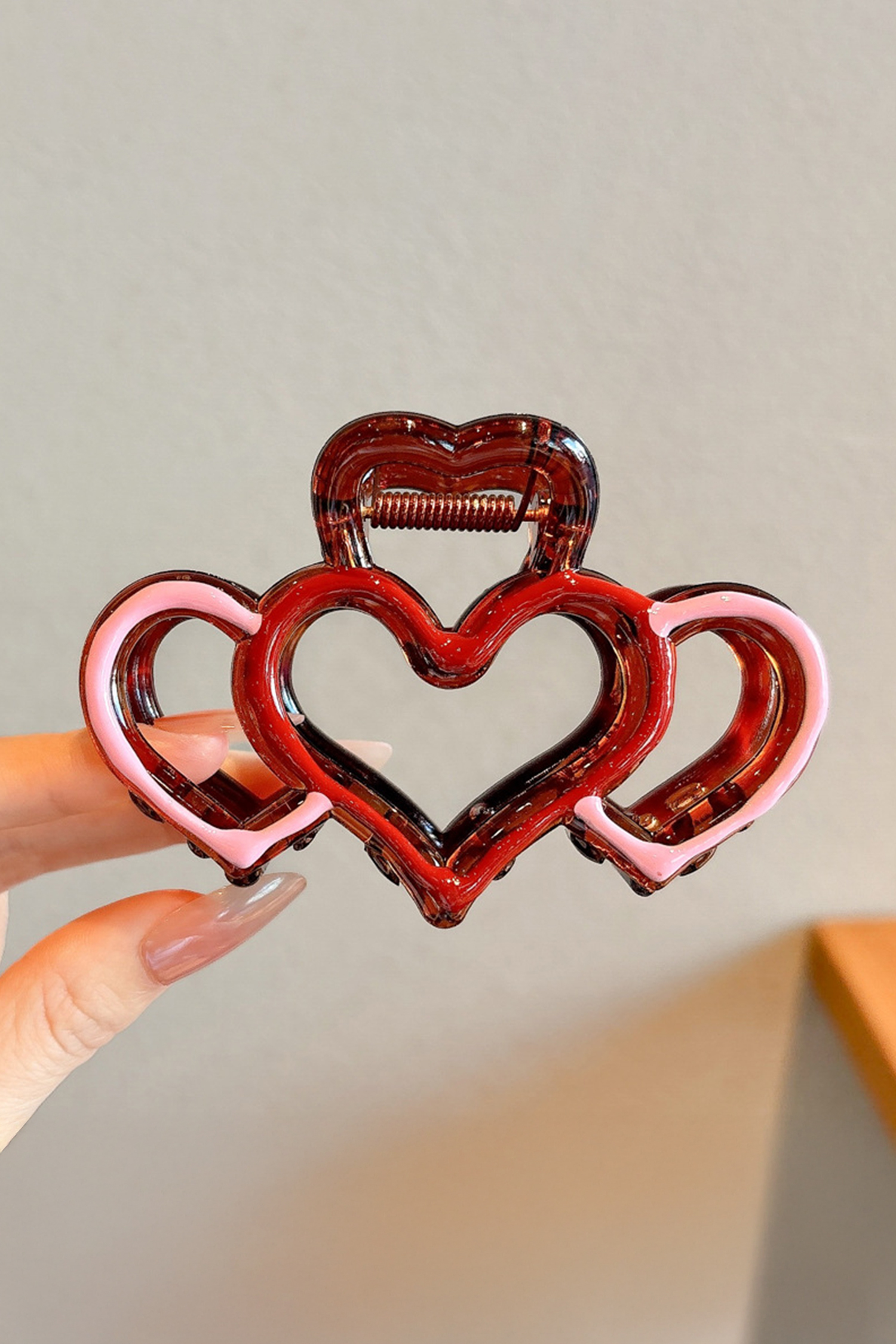Bonbon Hollowed Heart Design Color Contrasted Acrylic Hair Claw Clip - Image 2