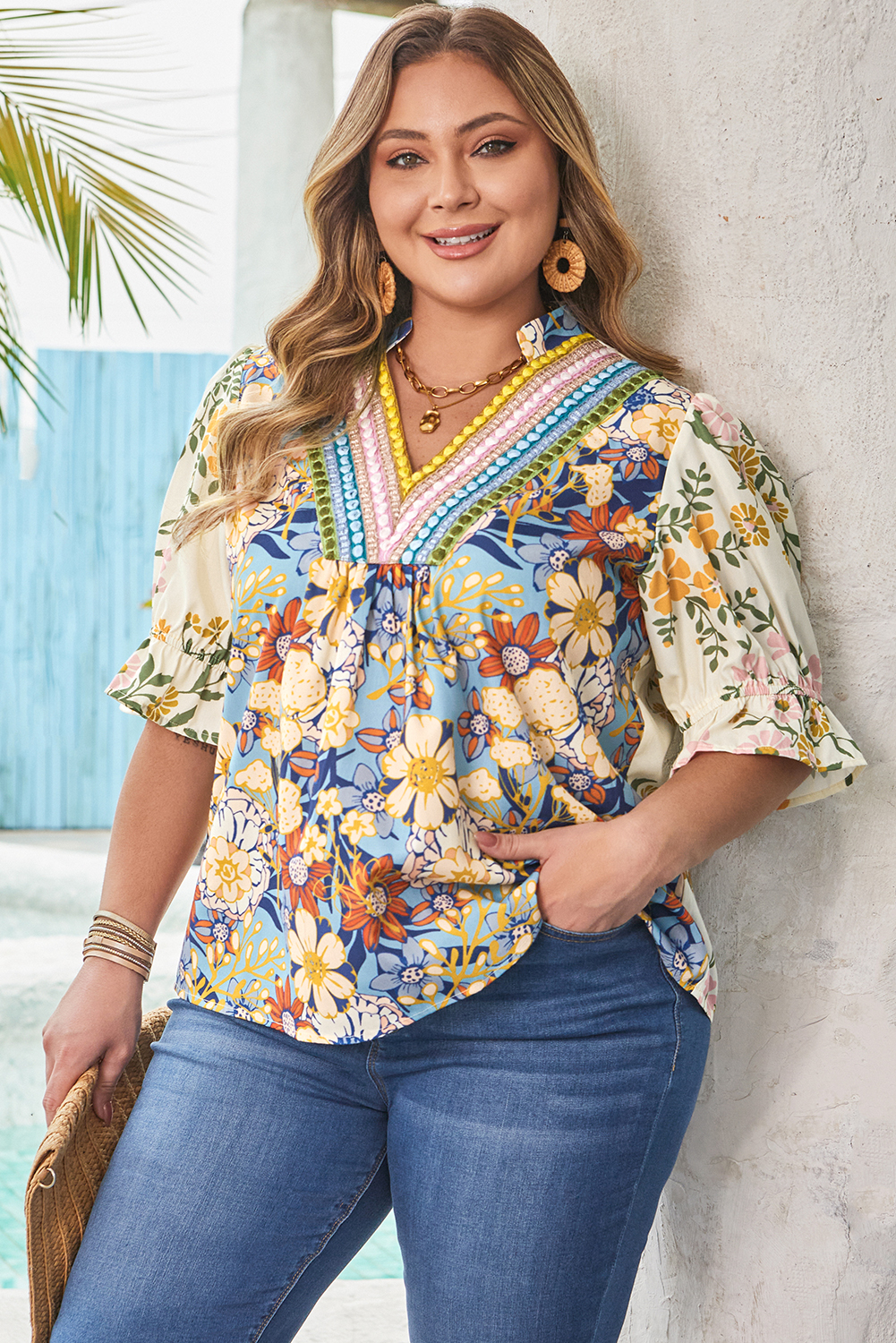 Multicolour Plus Size Floral Print Woven V Neck Half Sleeve Blouse - Image 3