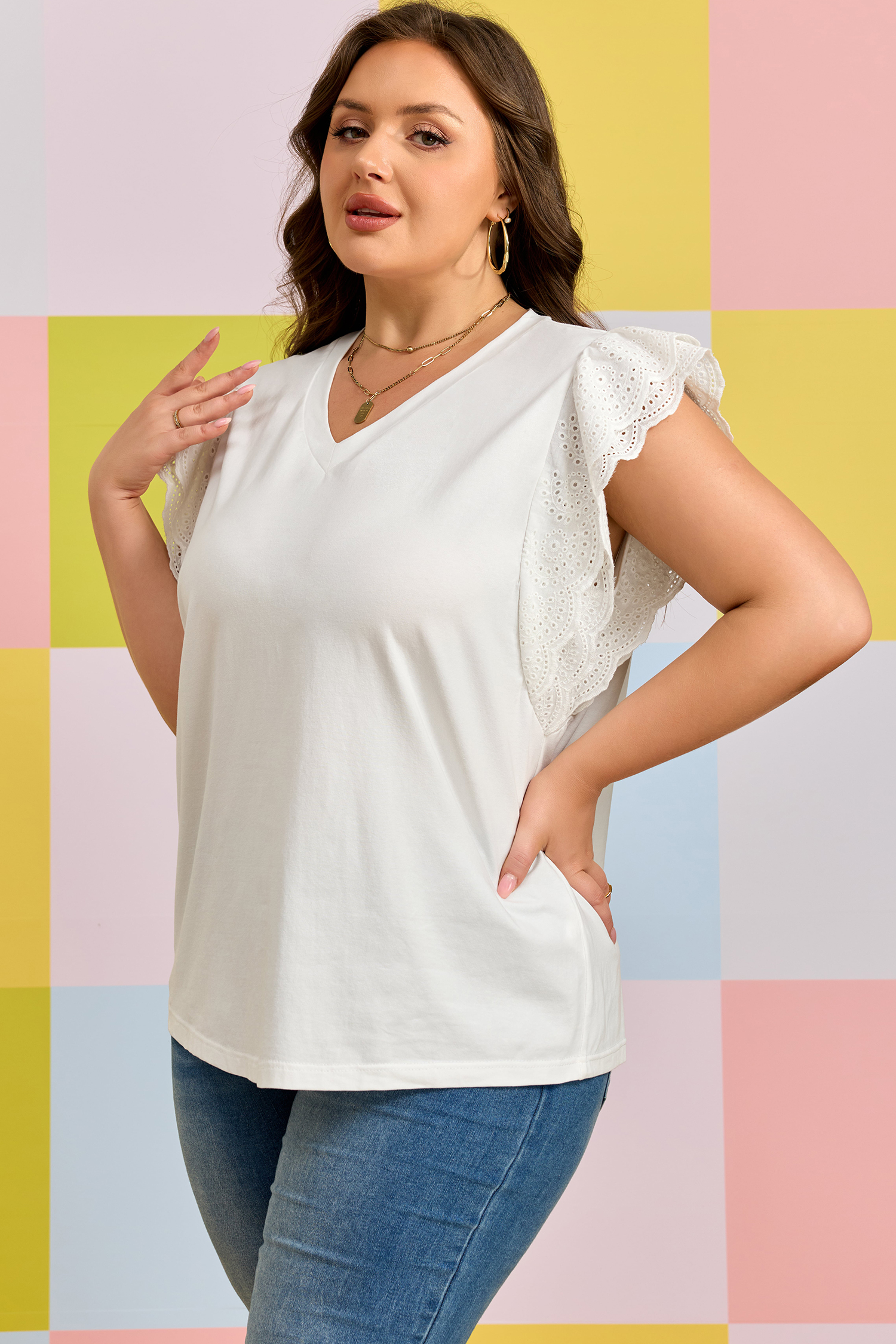 White Eyelet Crochet Splicing Short Sleeve Plus Size Tee - Image 3