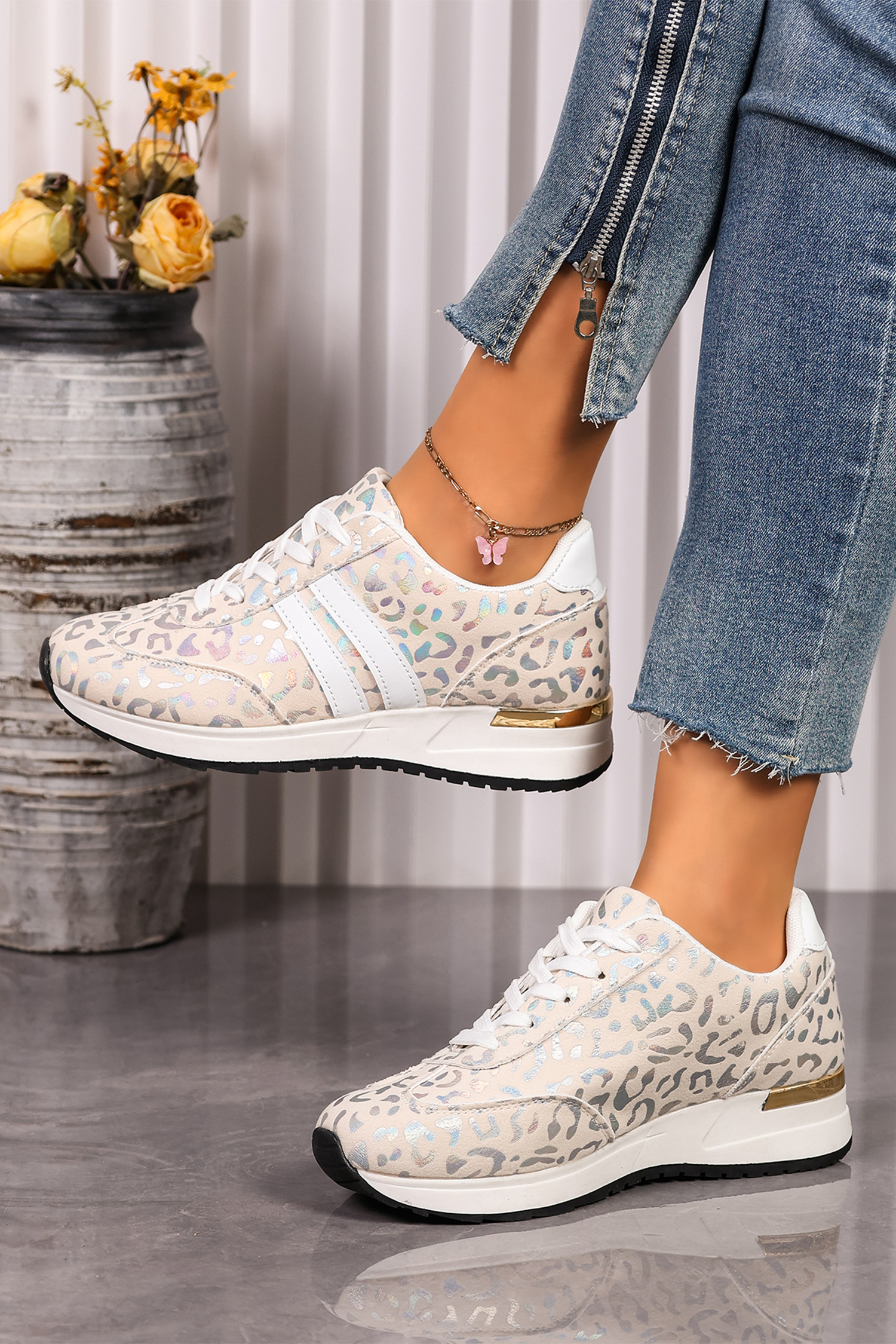 White Leopard Print Lace-Up Low-Top Sneakers with Rubber Sole - Image 6