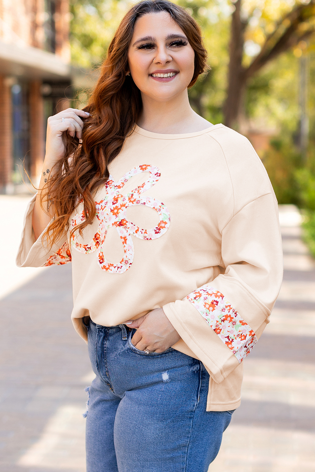 Beige Plus Size Flower Patched Side Slits Crewneck Top - Image 4