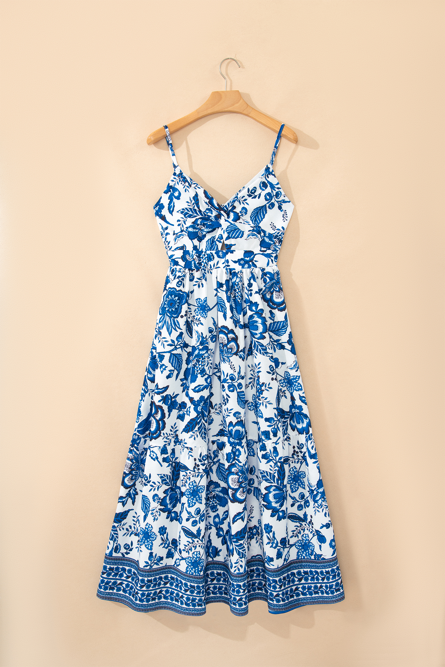 Sky Blue Twisted Bust Spaghetti Straps Backless Floral Maxi Dress - Image 8